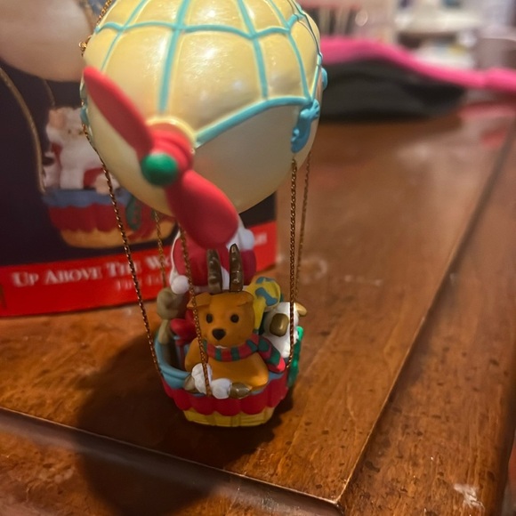 Vintage Christmas Around The World Christmas Goose Planter w/Knitted Hat & Scarf - Picture 2 of 5